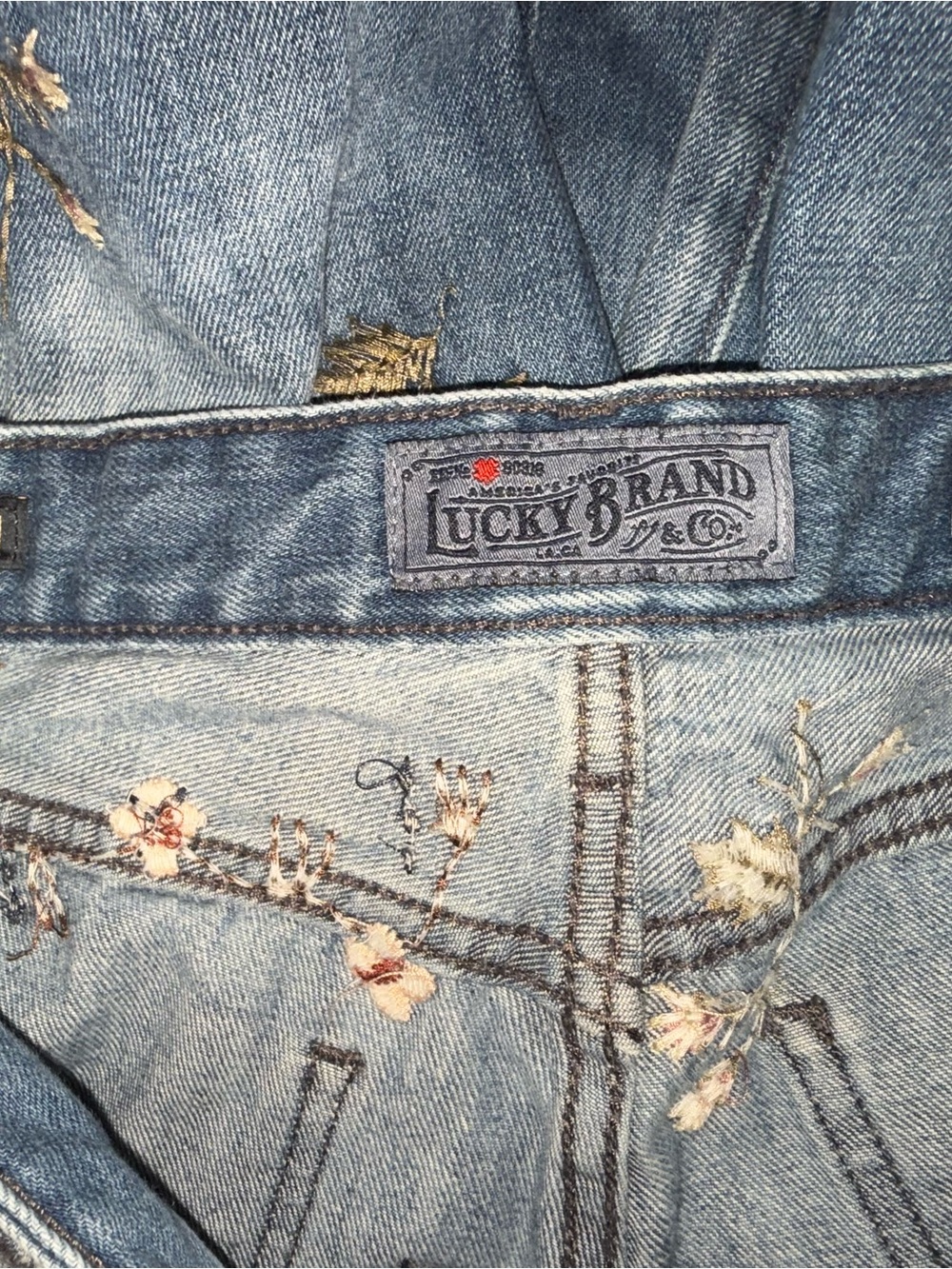 Lucky Brand Sienna Slim Boyfriend Floral Embroidered Distressed Jeans Size 4/27 - Picture 8 of 11